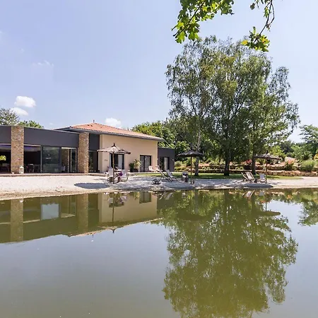 Prázdninový dům Contemporaine Avec Spa, Sauna, Piscine Et Ile Privative Pres De Nantes - Fr-1-306-866